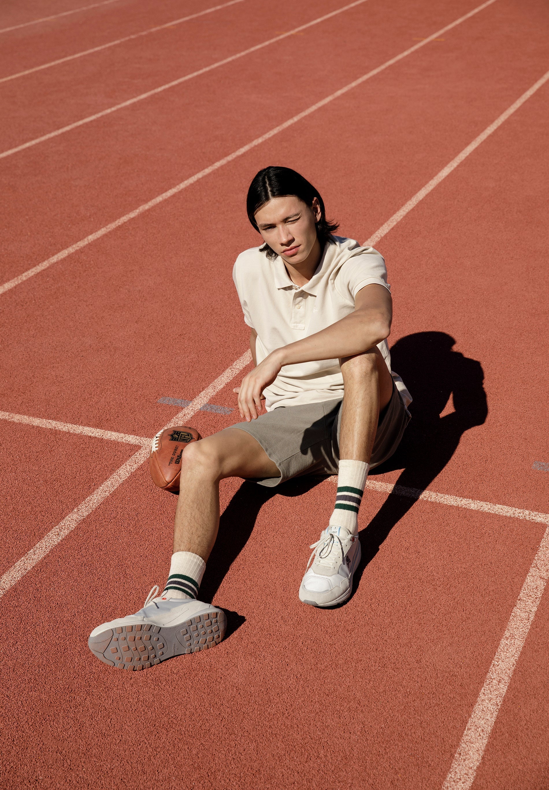 SNEAKERS DETALLE FLÚOR