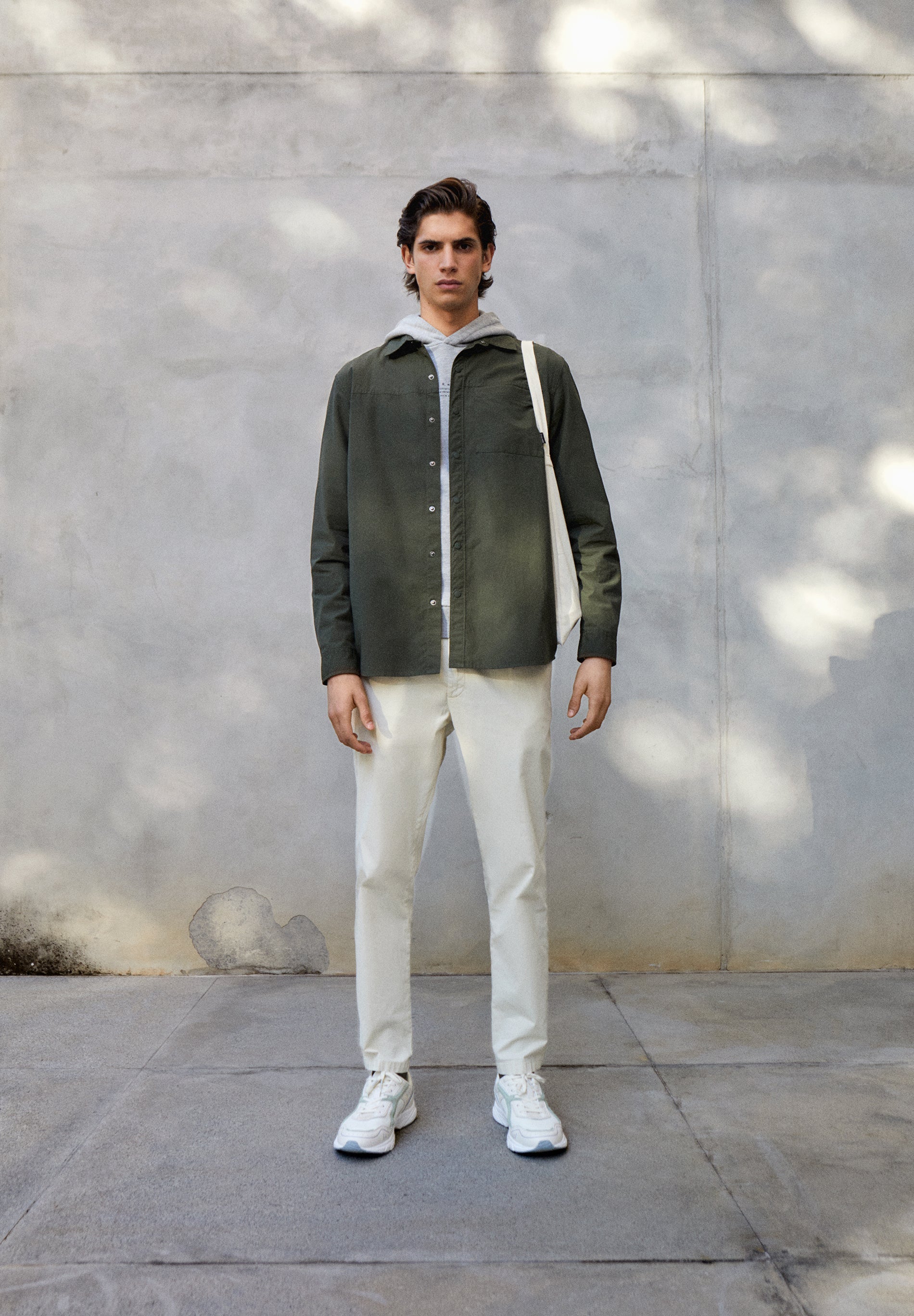 SNEAKERS LIGERAS PATCH CALAVERA