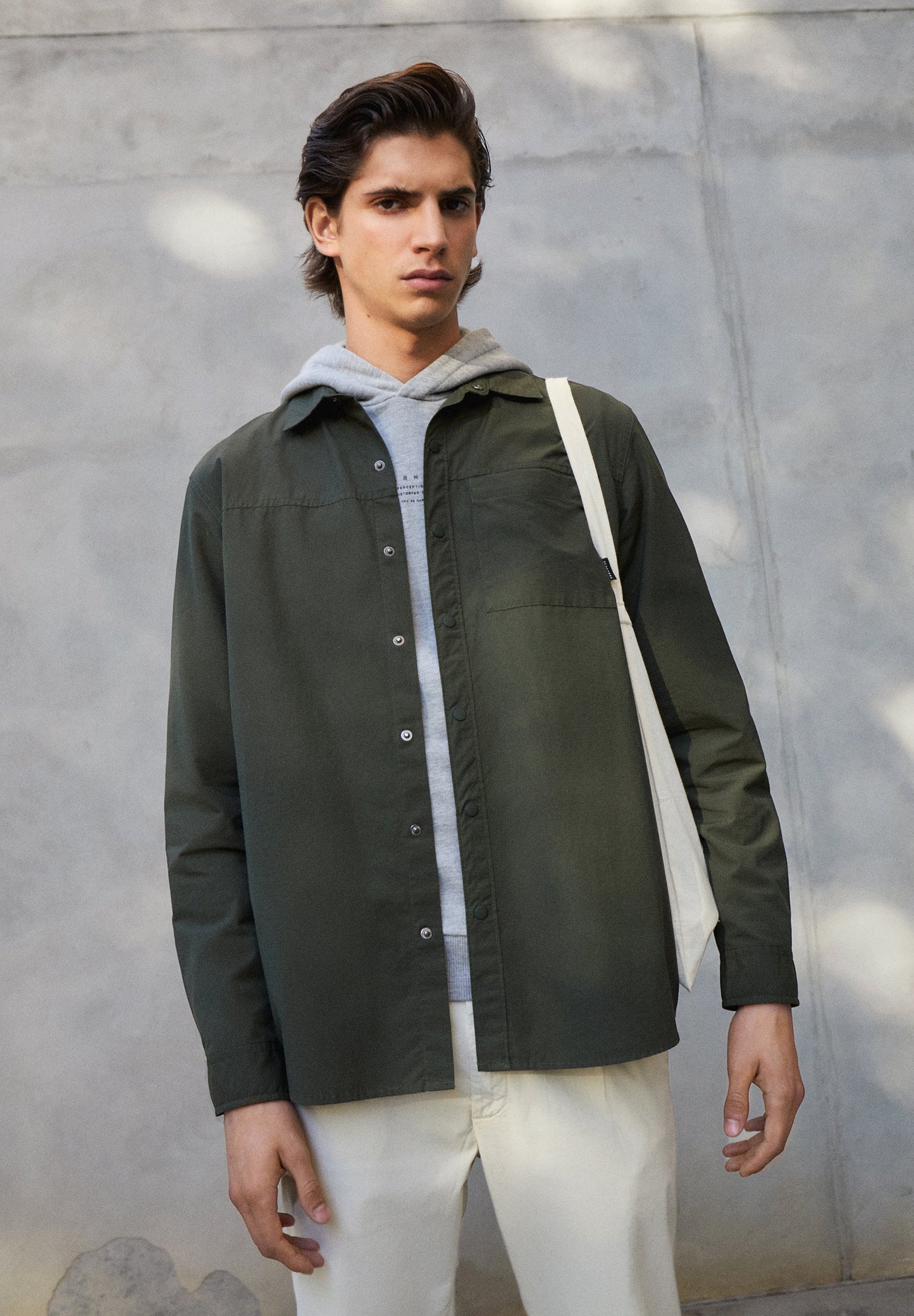 SNEAKERS LIGERAS PATCH CALAVERA