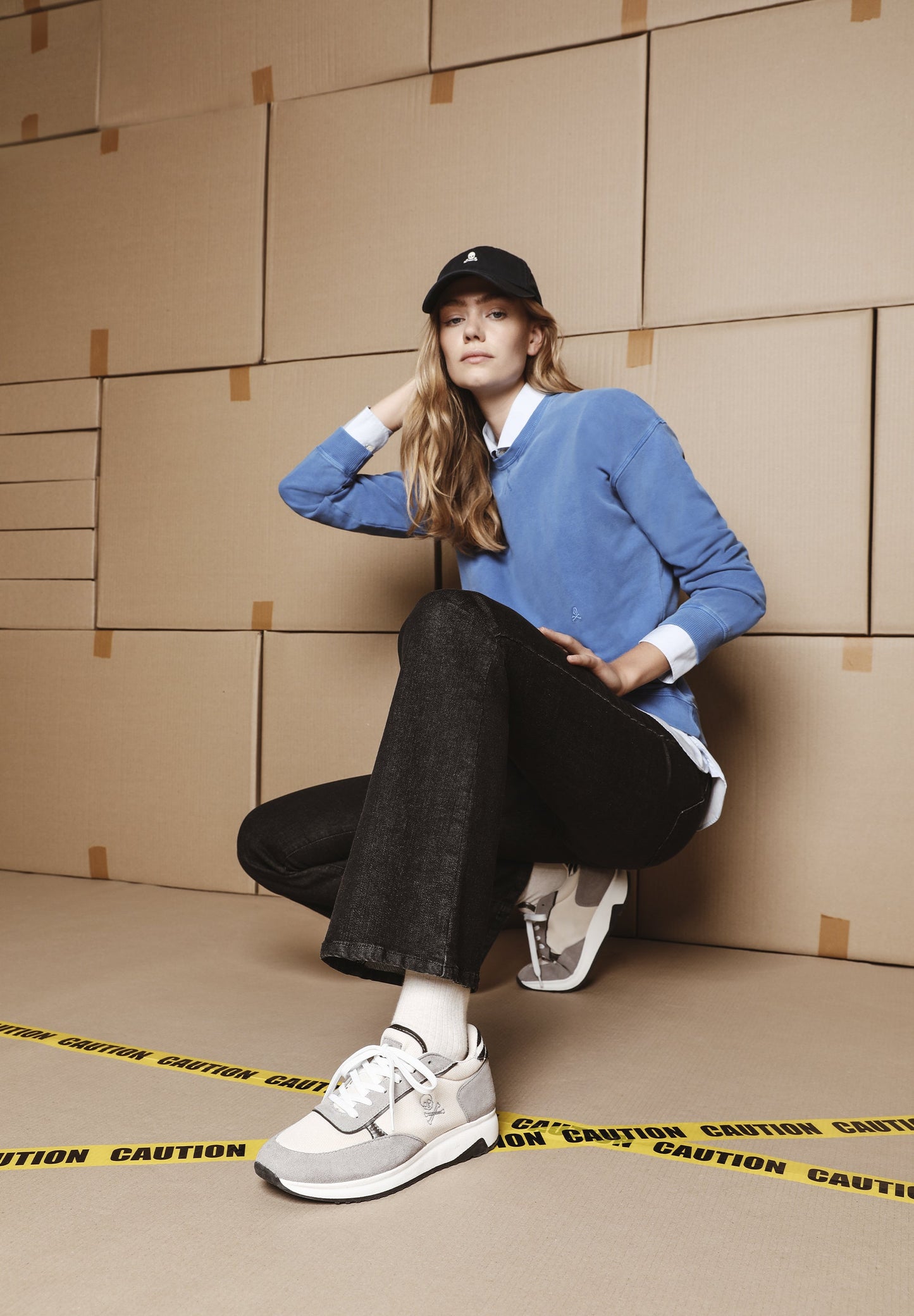 SNEAKERS SUELA ANCHA CEBRA