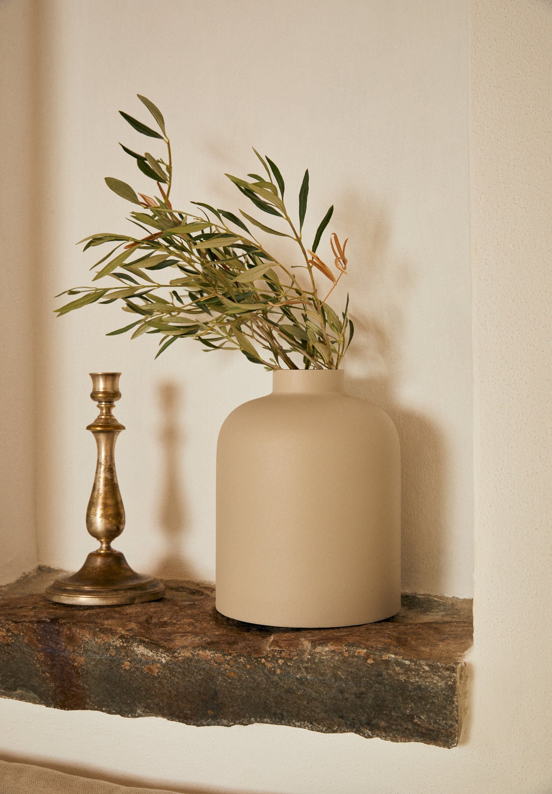 JARRÓN DECORATIVO METAL