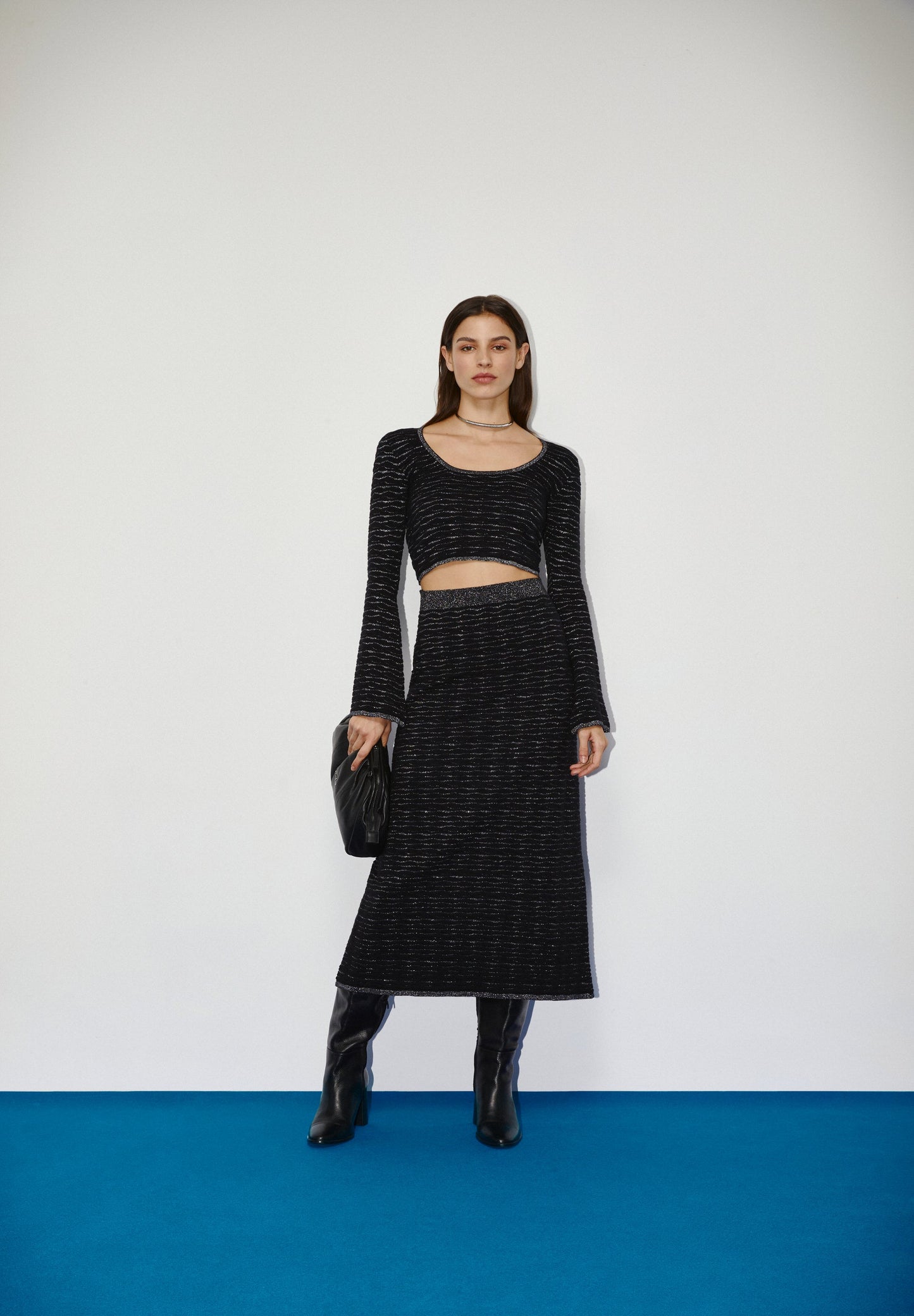 TOP PUNTO LUREX DETALLE ESPALDA