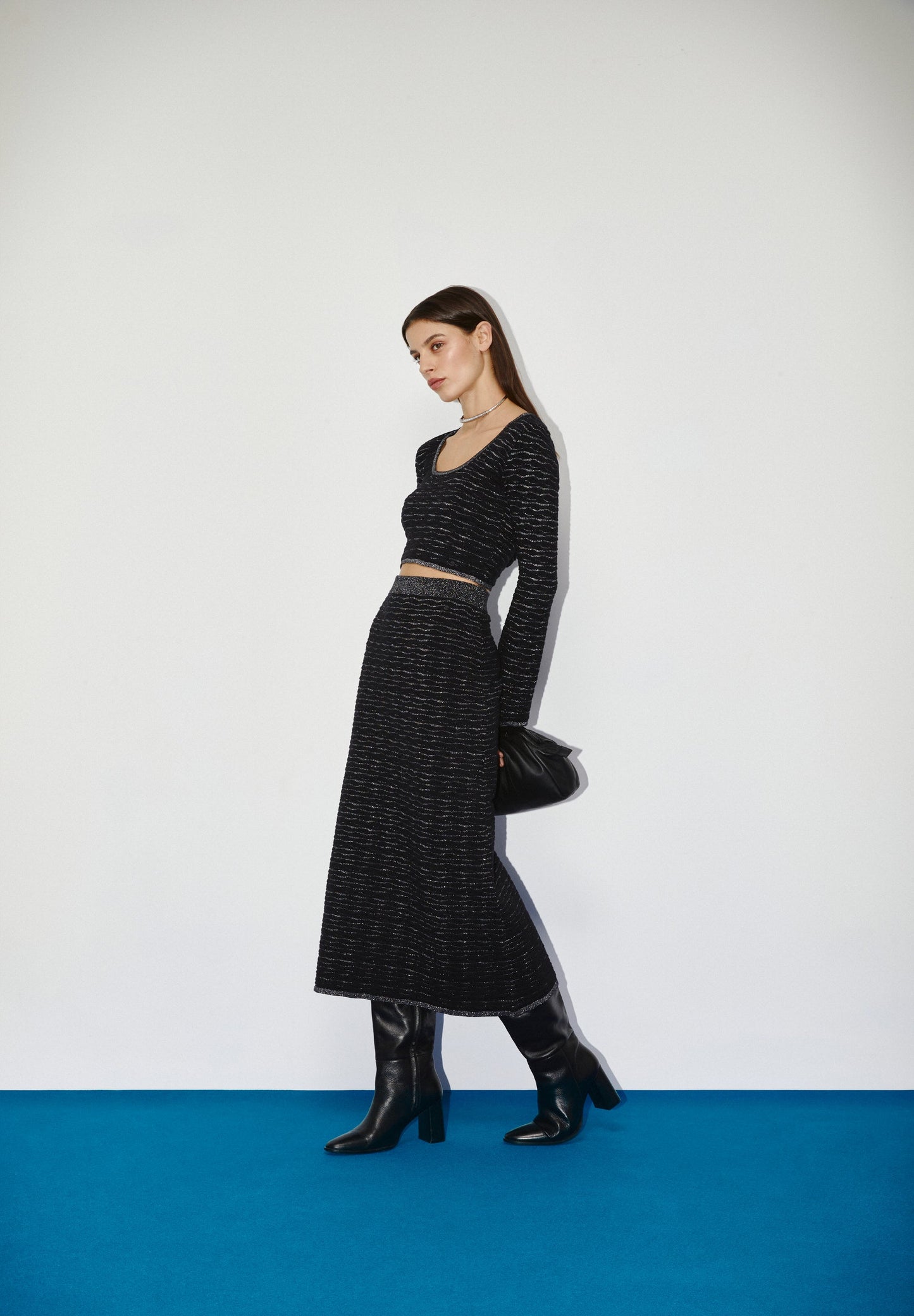 TOP PUNTO LUREX DETALLE ESPALDA