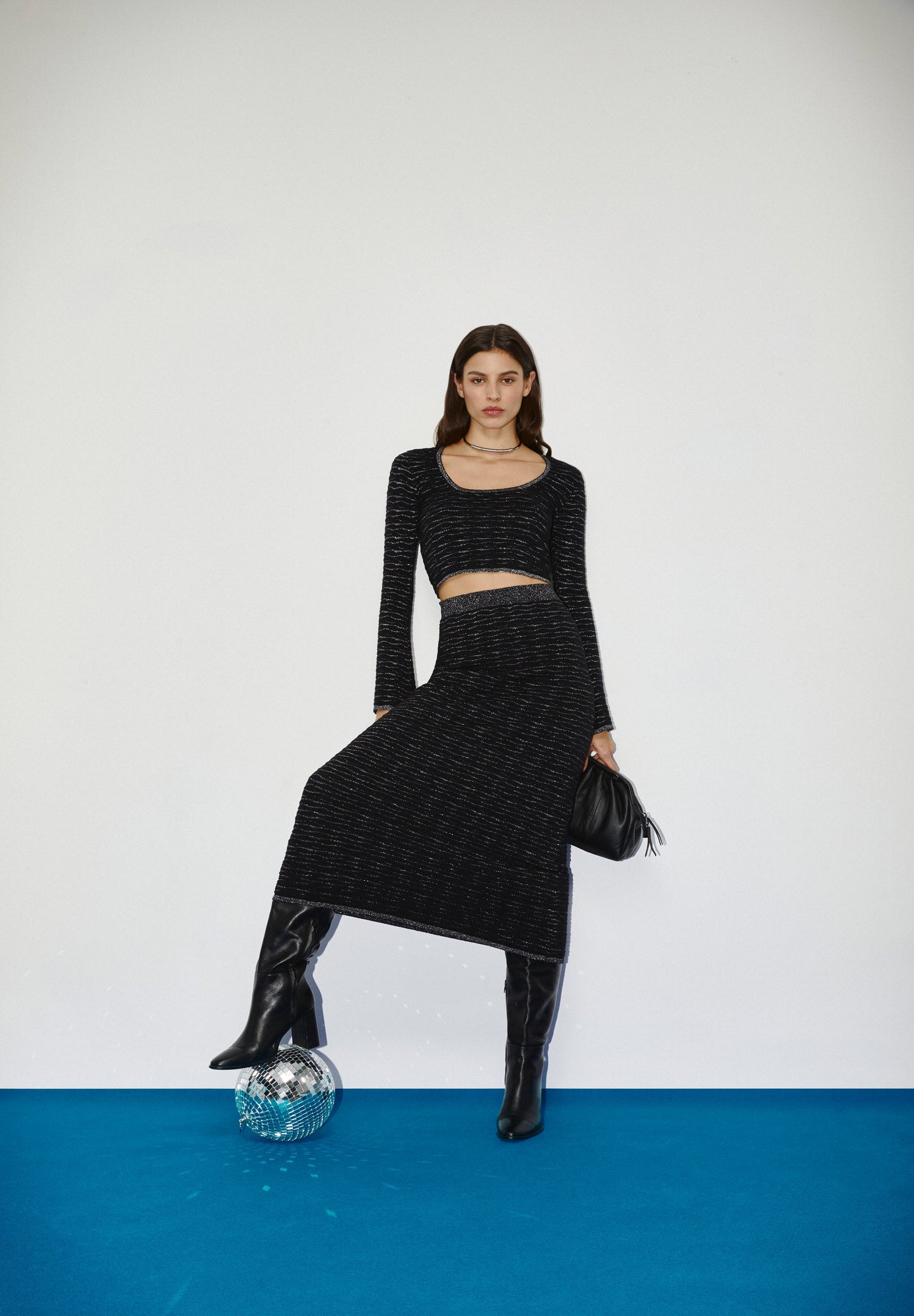 TOP PUNTO LUREX DETALLE ESPALDA