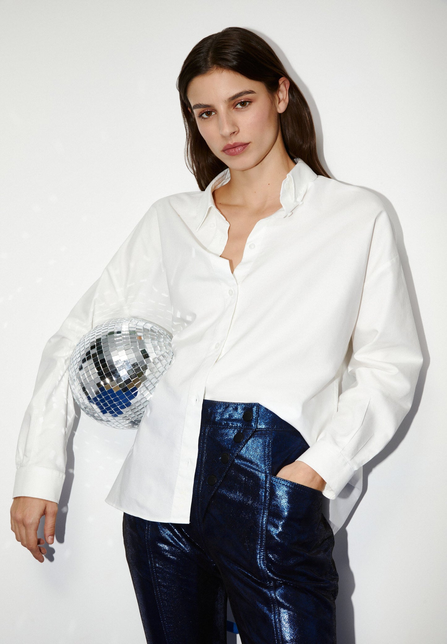PANTALÓN FLARE METALIZADO
