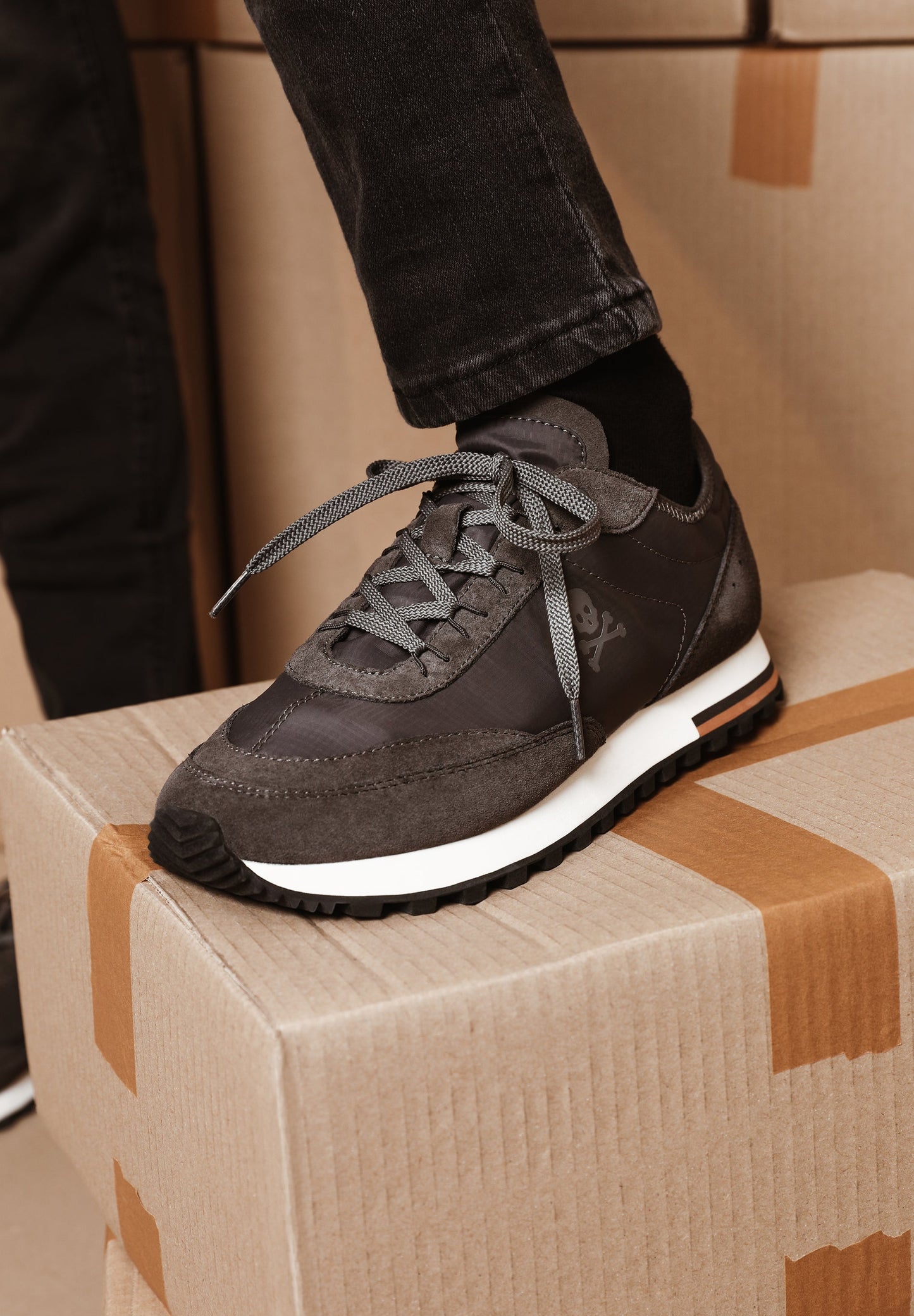 SNEAKERS LIGERAS DETALLE SUELA