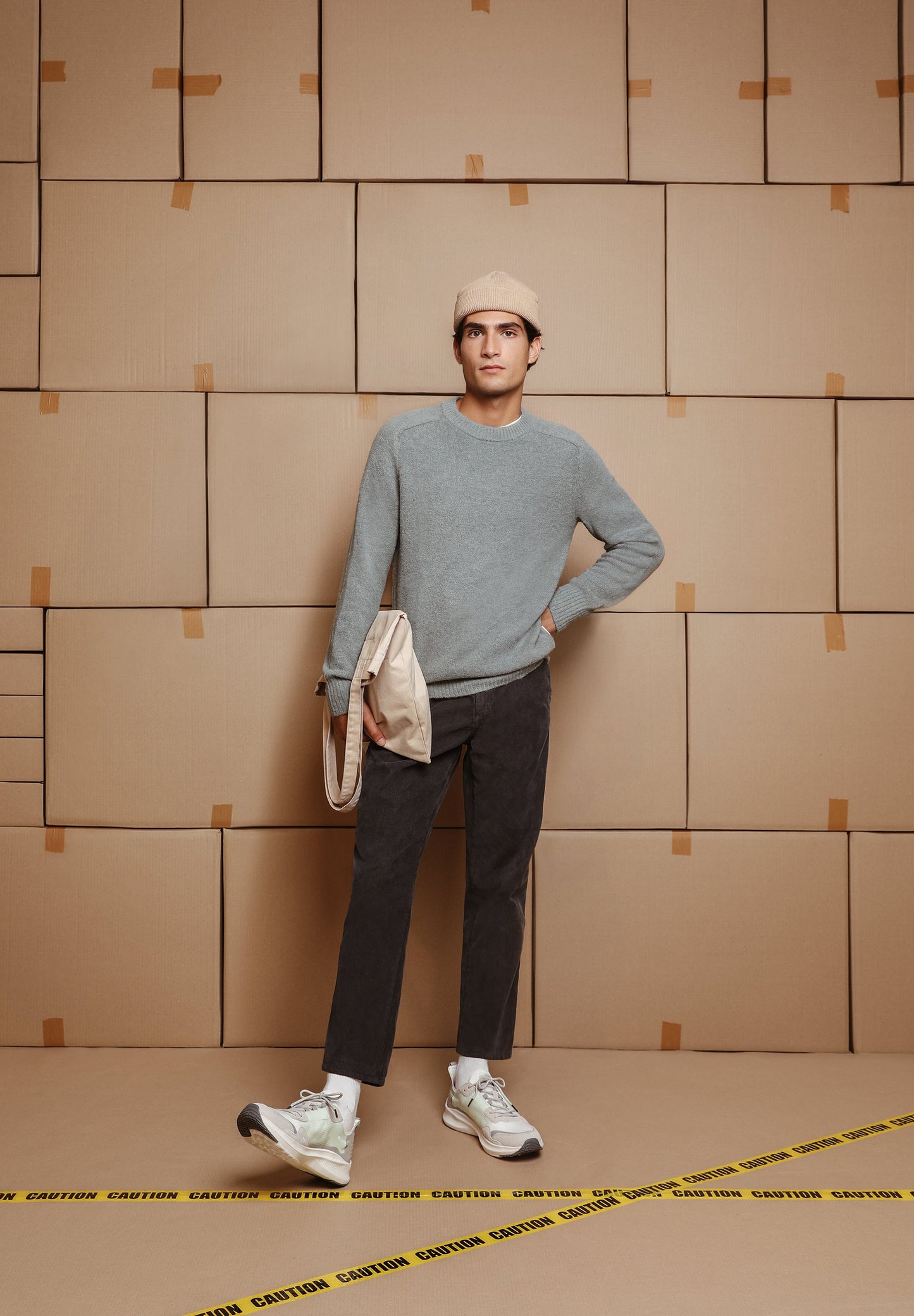 SNEAKERS CALAVERA TIRADOR