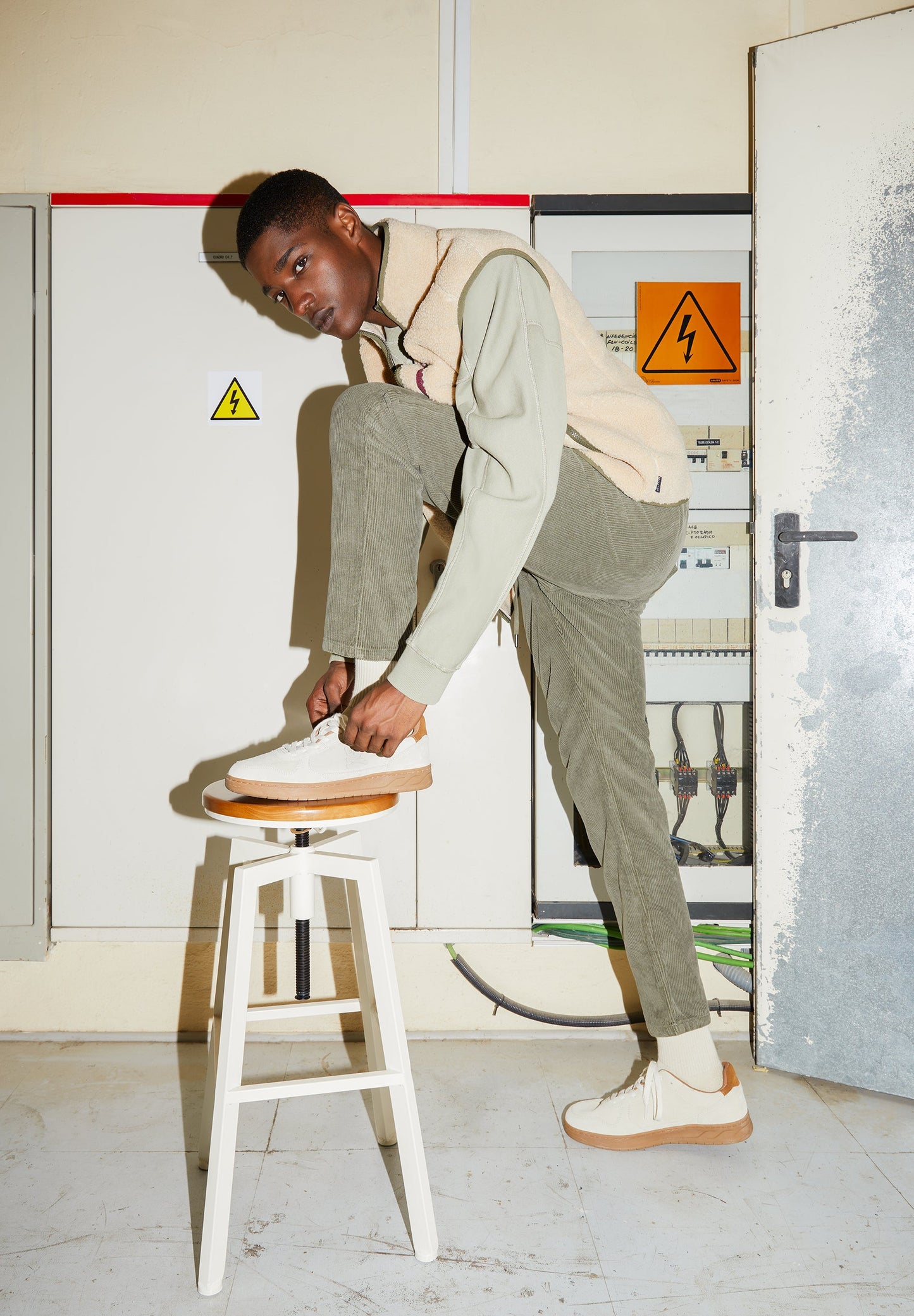 SNEAKERS SUELA CONTRASTE