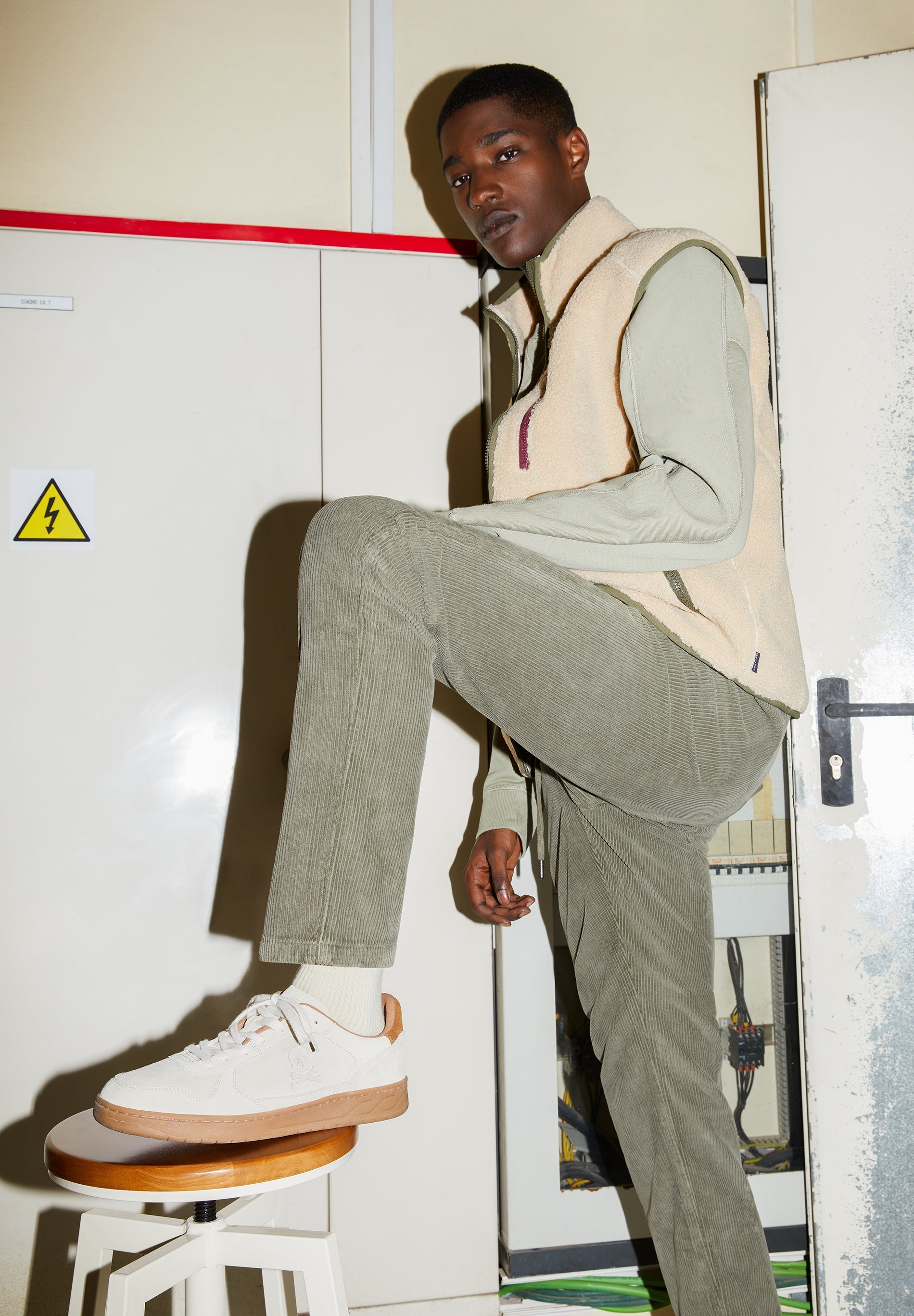 SNEAKERS SUELA CONTRASTE