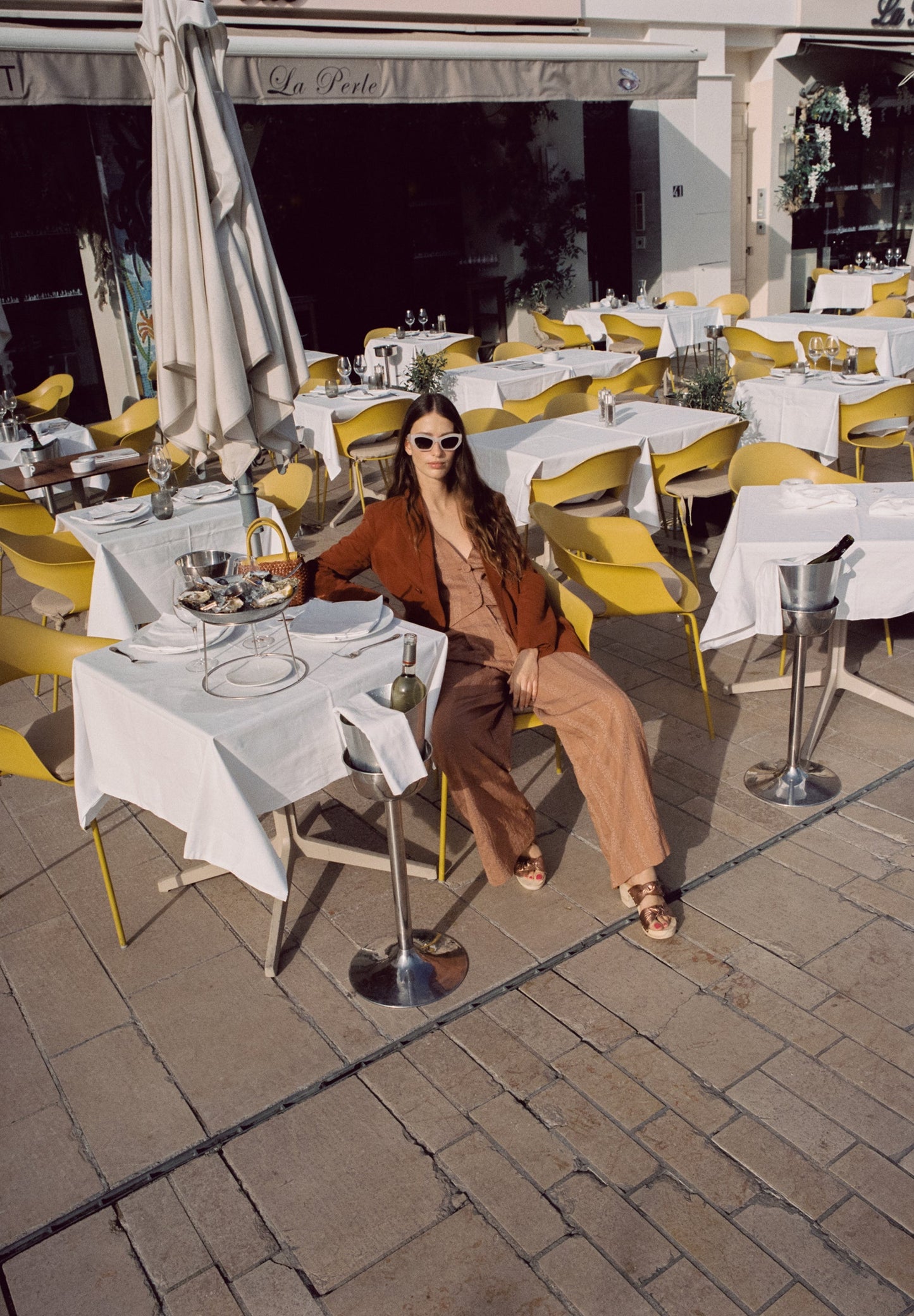 CHALECO RAYAS DETALLES BORDADOS