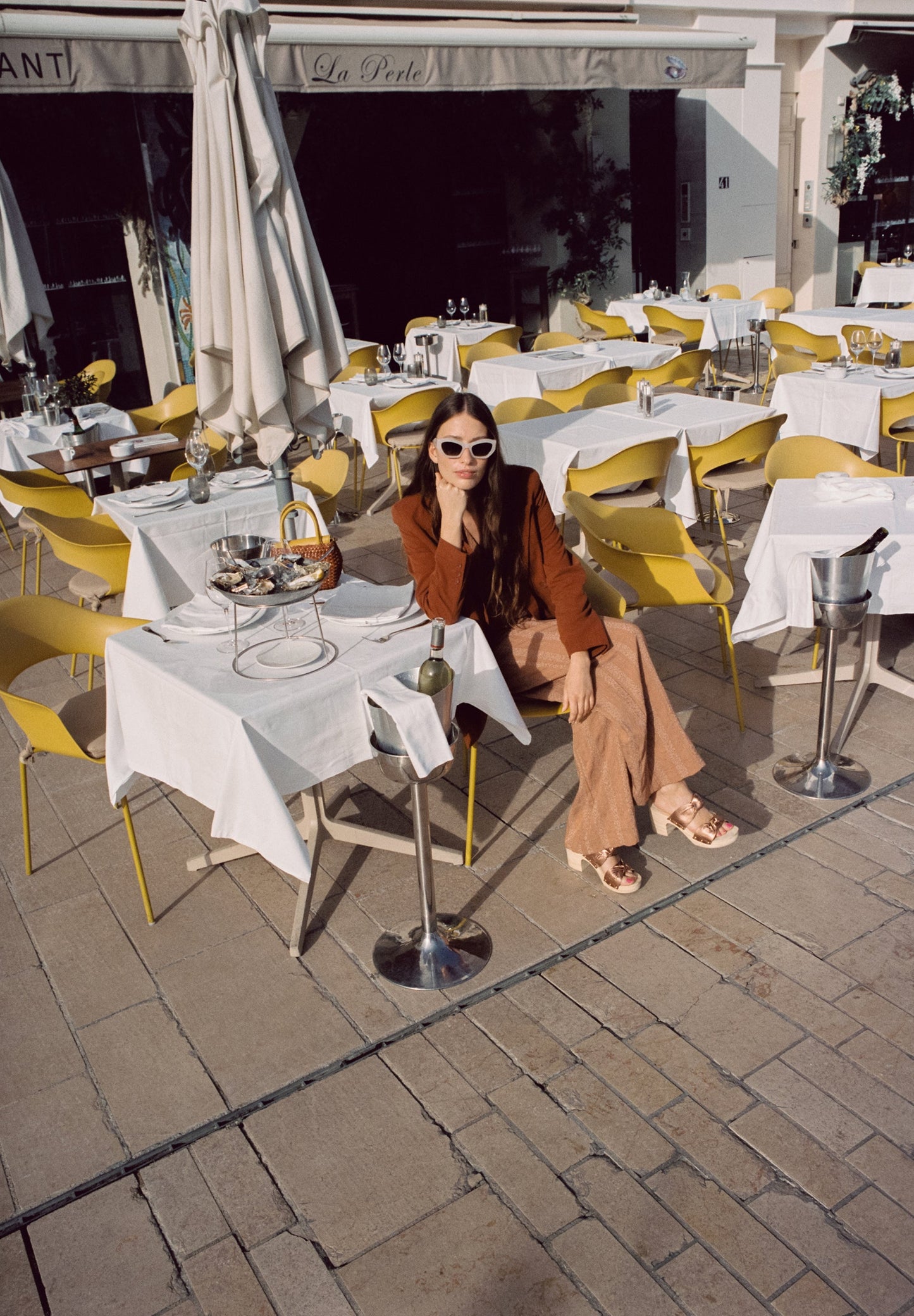 CHALECO RAYAS DETALLES BORDADOS