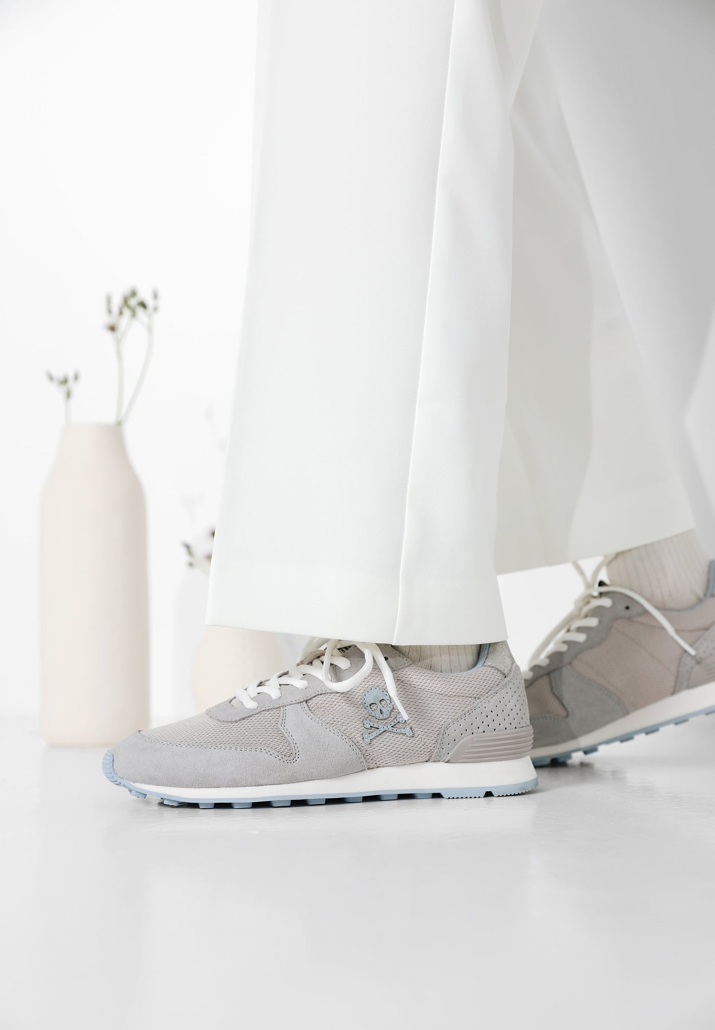 SNEAKERS INSIGNIA SCALPERS